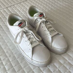 Nike Court Legacy Shoes 8.5